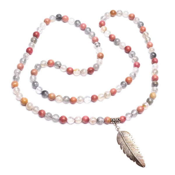 Malakette Rhodonit mit Quarz und Feder Guru Anhänger, Gaia Klangspiele